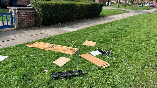 Flytipping in Wains Grove