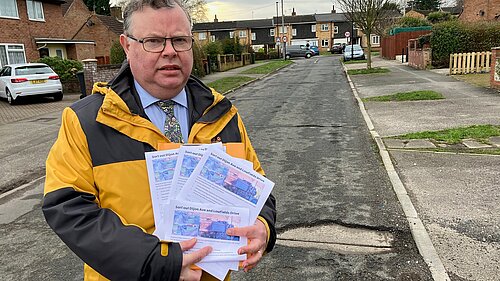 Cllr Andrew Waller with Lowfields Drive petition