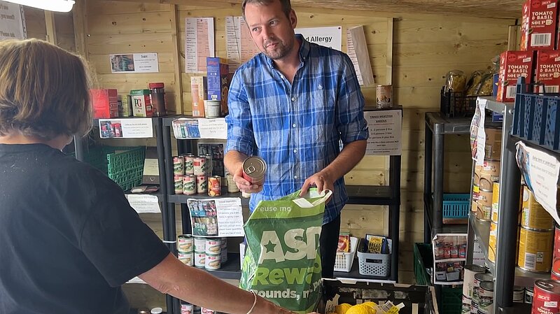 Cllr Andrew Hollyer visiting the Haxby Food Share project